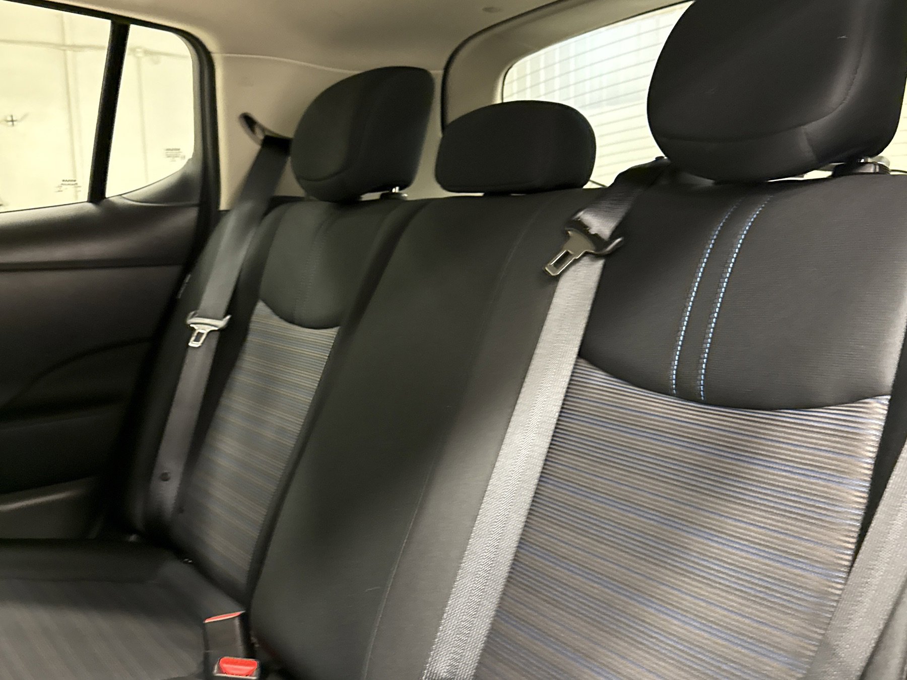 Used 2024 Nissan Leaf S image 12