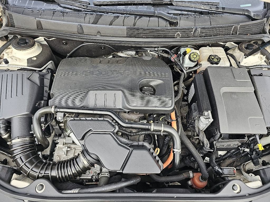 Used 2013 Buick LaCrosse Leather w/ Entertainment Package image 10