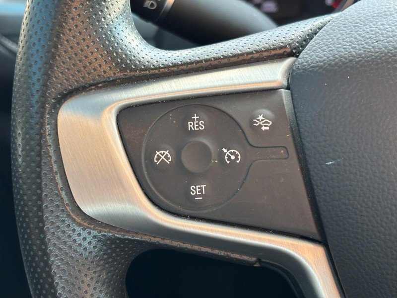 Used 2022 GMC Acadia SLE image 18