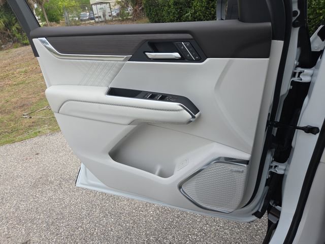 New 2026 GMC Acadia Denali w/ Super Cruise Package FWD image 20