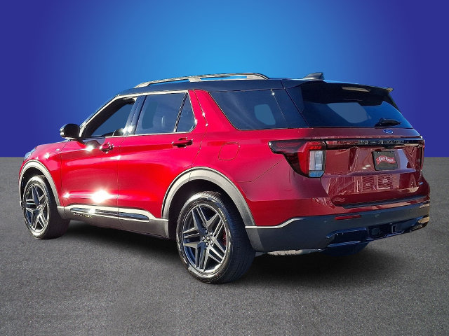 New 2026 Ford Explorer ST-Line w/ ST-Line Street Pack AWD/4WD image 4