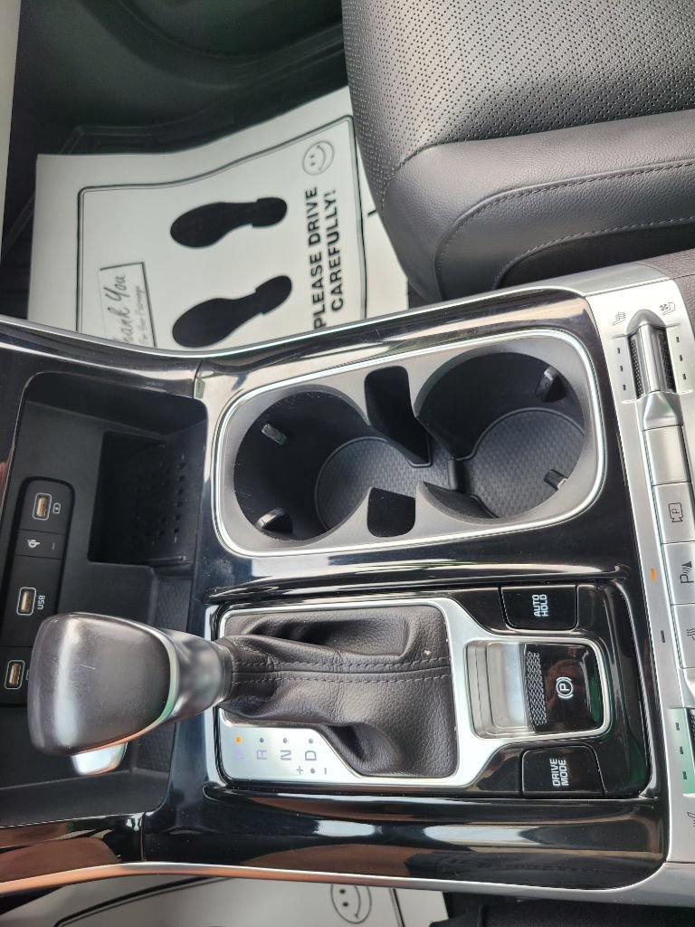 Used 2023 Kia Carnival SX Prestige FWD image 38