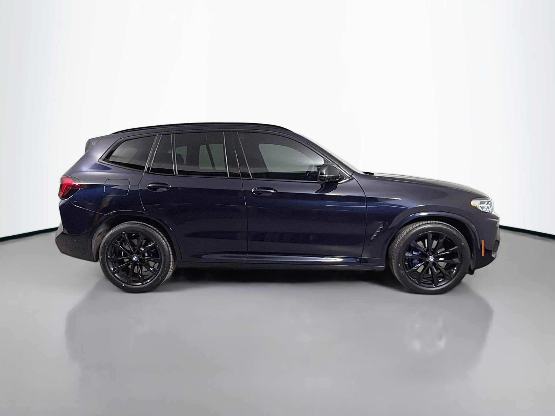 Certified 2024 BMW X3 M40i w/ Parking Assistance Package image 5