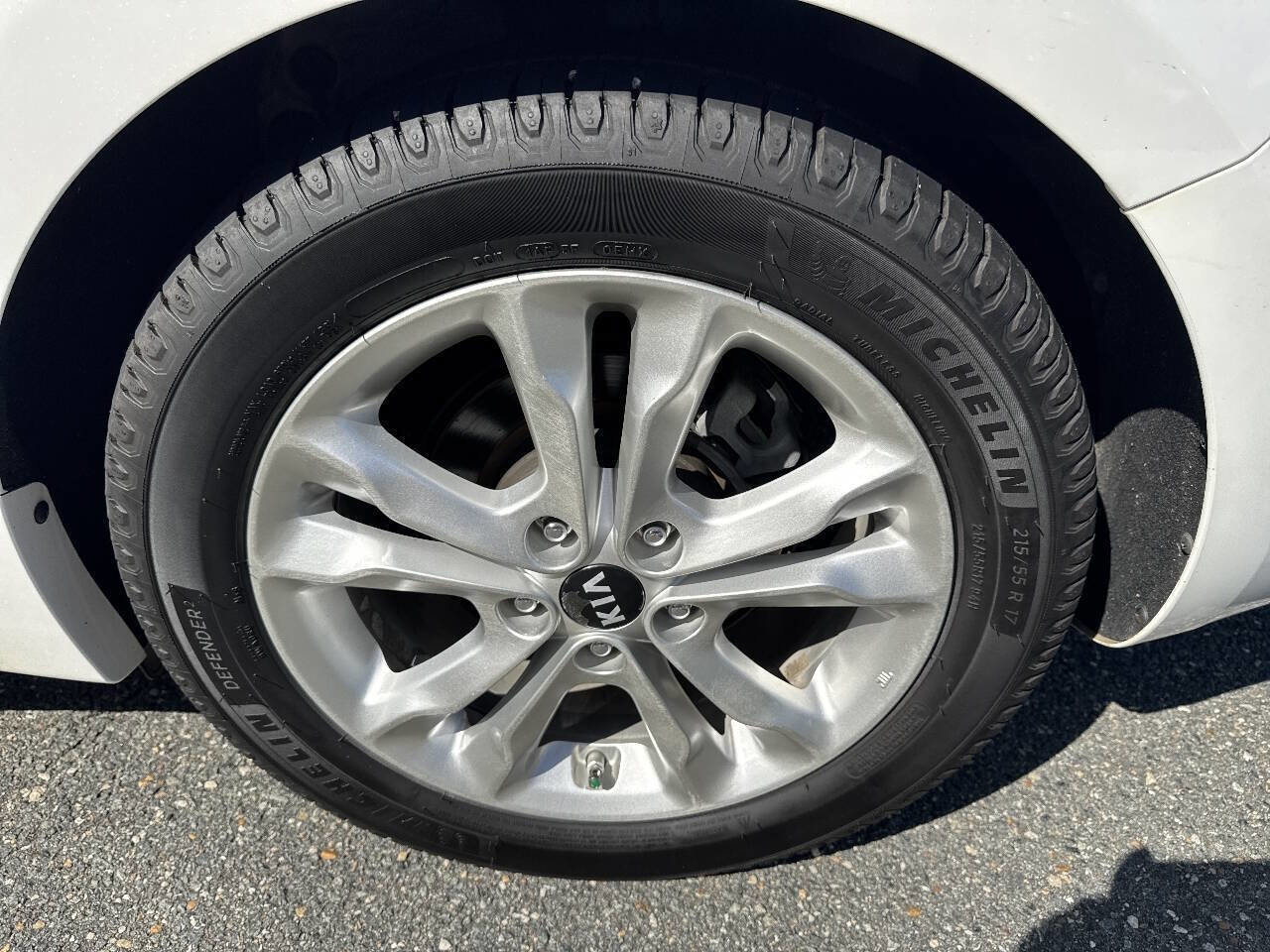 Used 2011 Kia Optima EX image 30