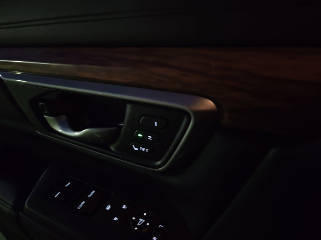 Used 2018 Honda CR-V EX-L image 6