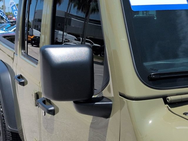 Used 2026 Jeep Gladiator Sport AWD/4WD image 12