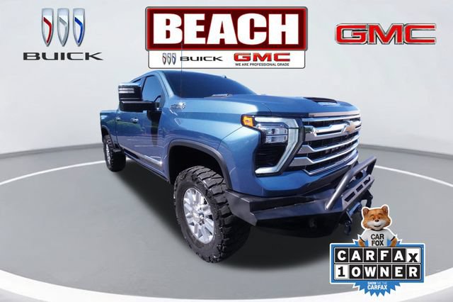 Used 2025 Chevrolet Silverado 2500 High Country AWD/4WD image 1