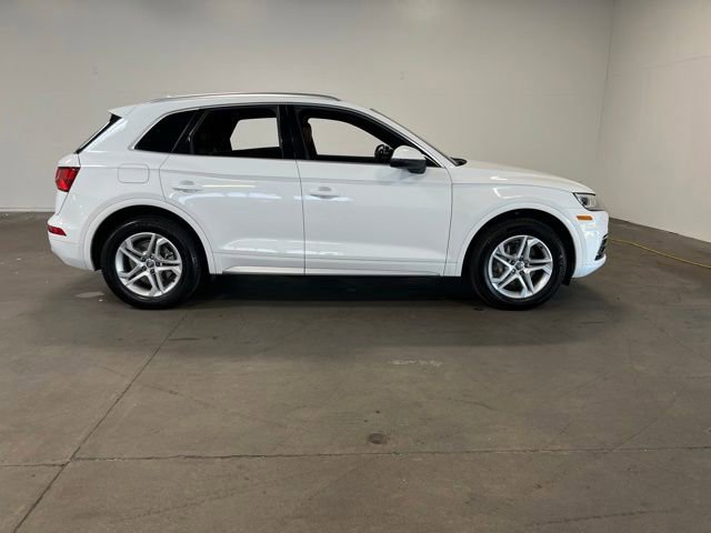 Used 2018 Audi Q5 2.0T Premium Plus w/ Premium Plus Package AWD/4WD image 2