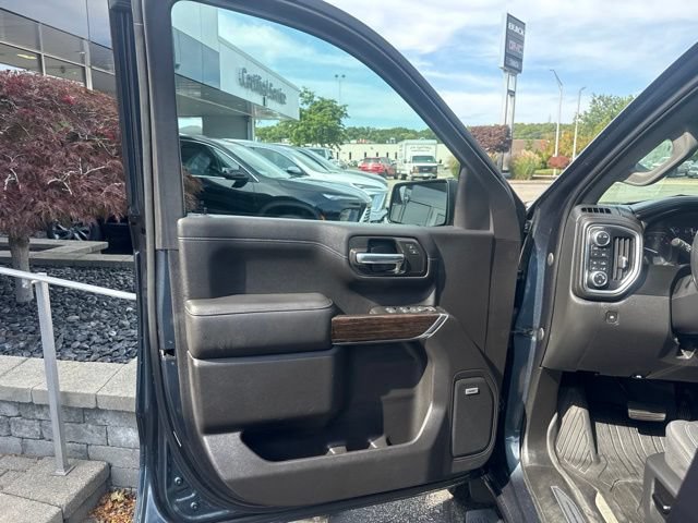 Used 2020 GMC Sierra 1500 Elevation w/ Elevation Value Package AWD/4WD image 11