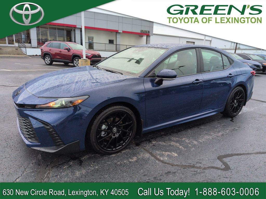 Used 2026 Toyota Camry SE w/ Convenience Package
