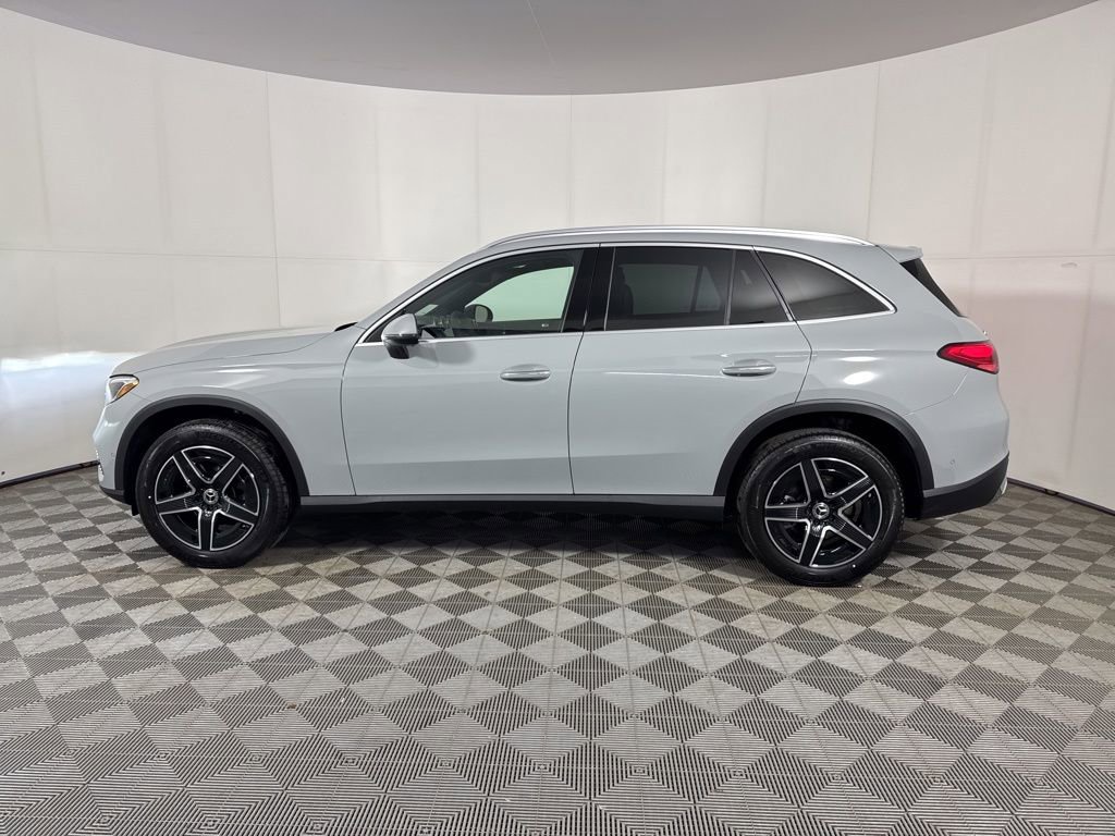 New 2026 Mercedes-Benz GLC 300 4MATIC image 2