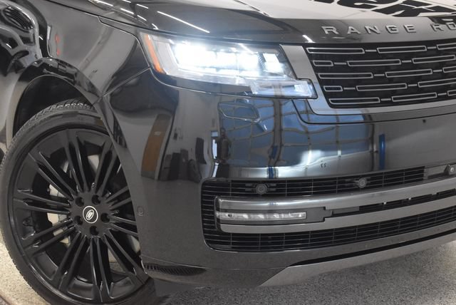 Used 2025 Land Rover Range Rover SE AWD/4WD image 30