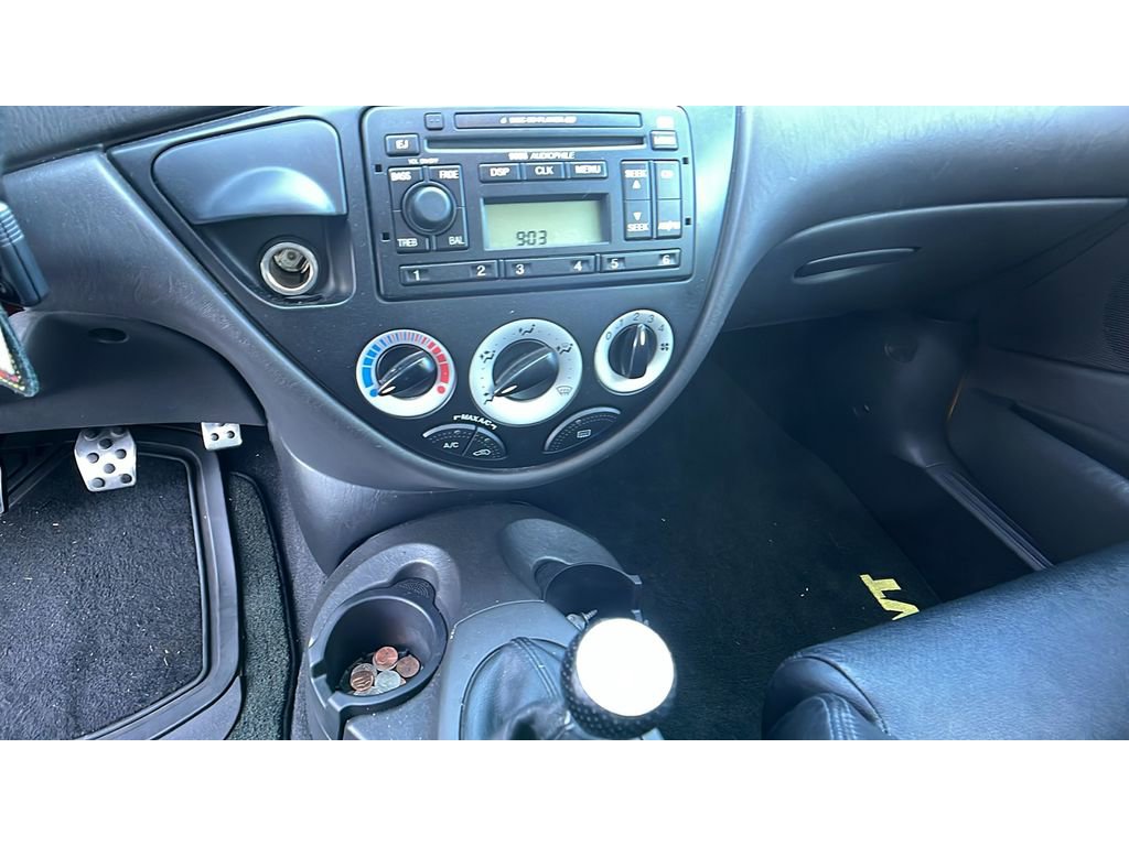 Used 2004 Ford Focus SVT image 12