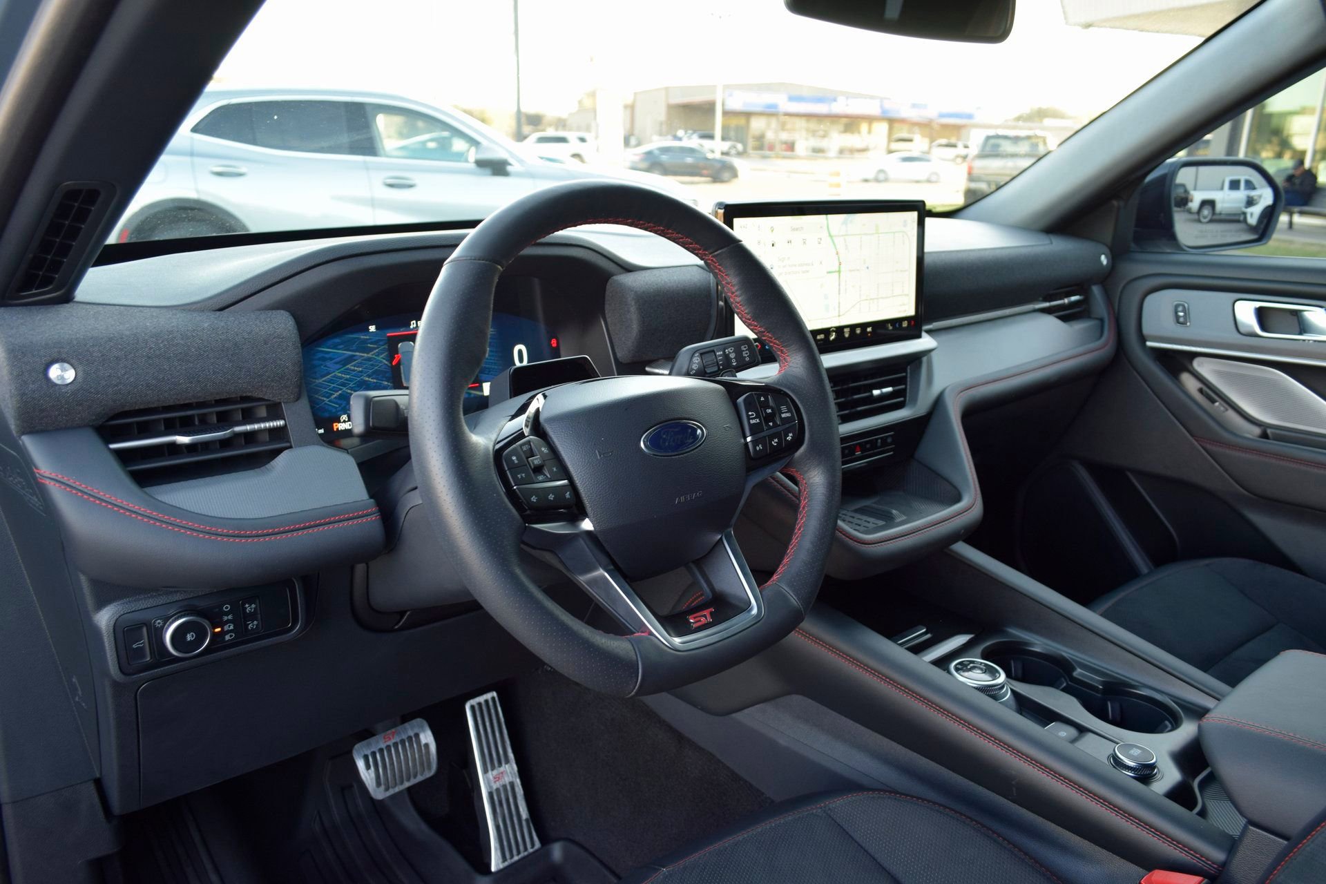 Certified 2025 Ford Explorer ST image 18