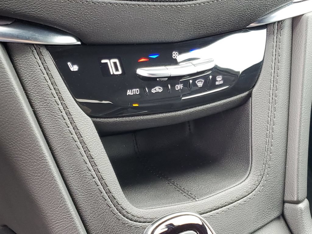 Used 2024 Cadillac XT5 Luxury AWD/4WD image 15
