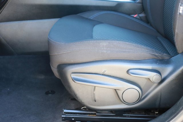 Used 2023 Jeep Compass Sport image 9