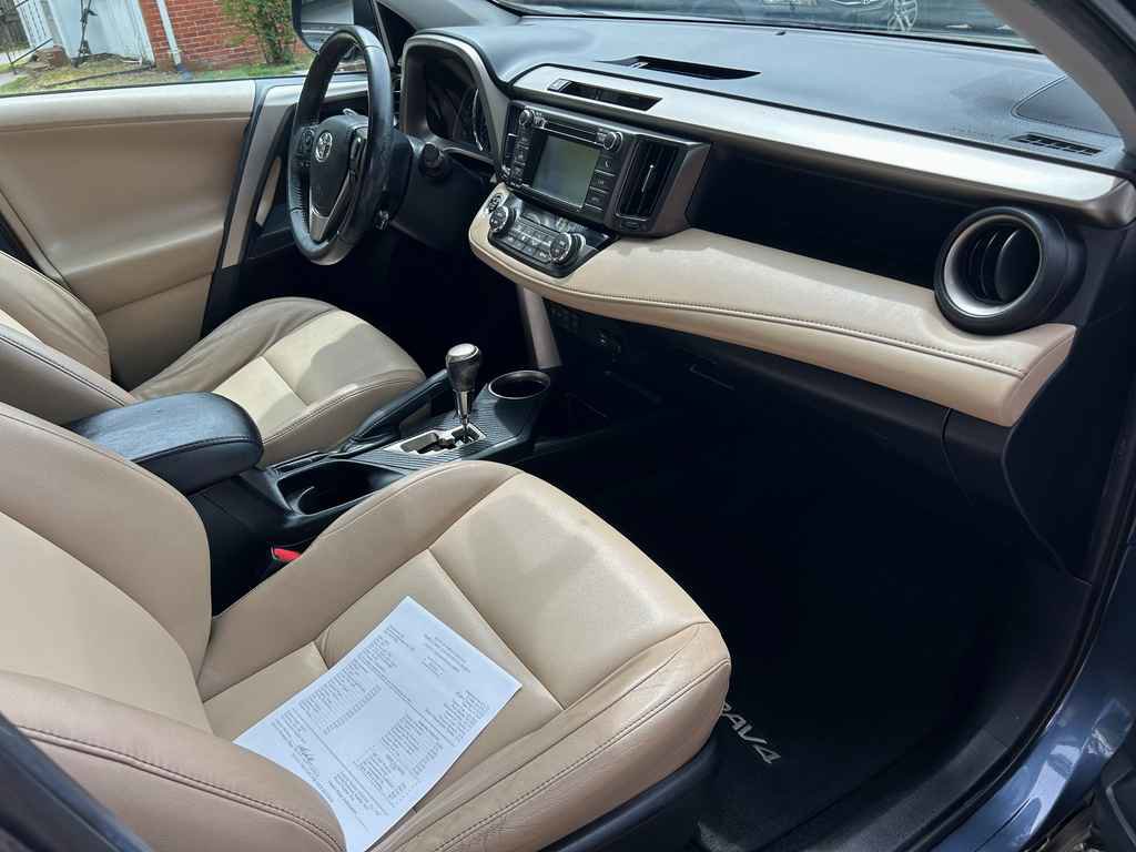 Used 2013 Toyota RAV4 Limited AWD/4WD image 15