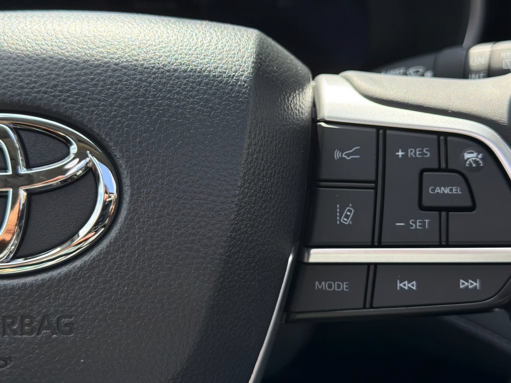 New 2026 Toyota Highlander AWD image 31