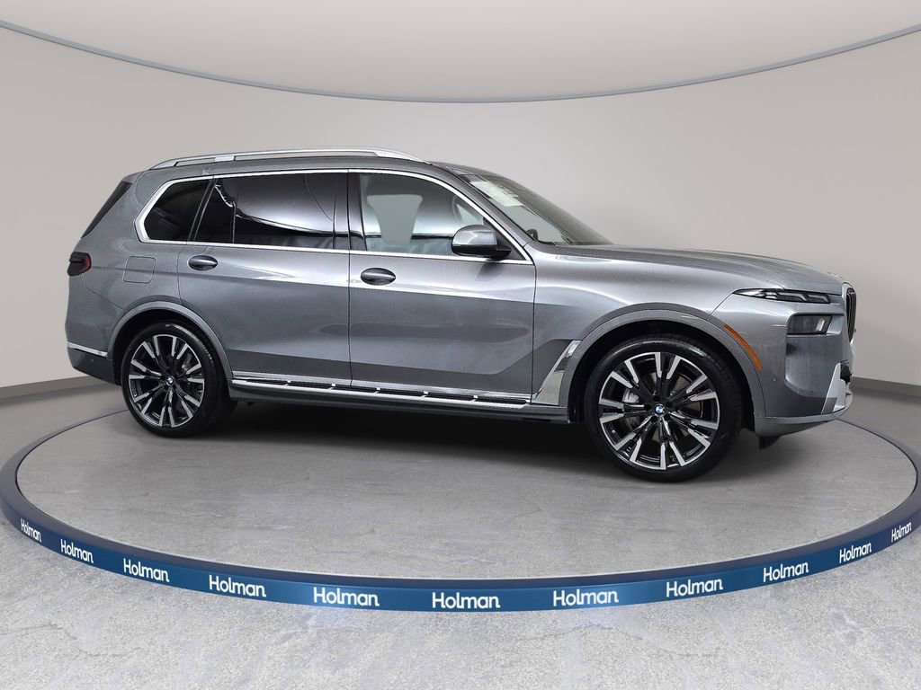Used 2024 BMW X7 xDrive40i image 4
