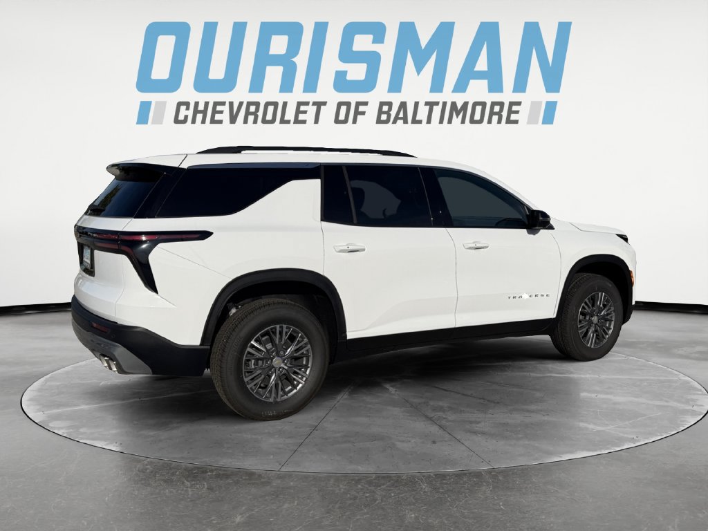 New 2027 Chevrolet Traverse LT w/ Driver Confidence Package FWD image 6