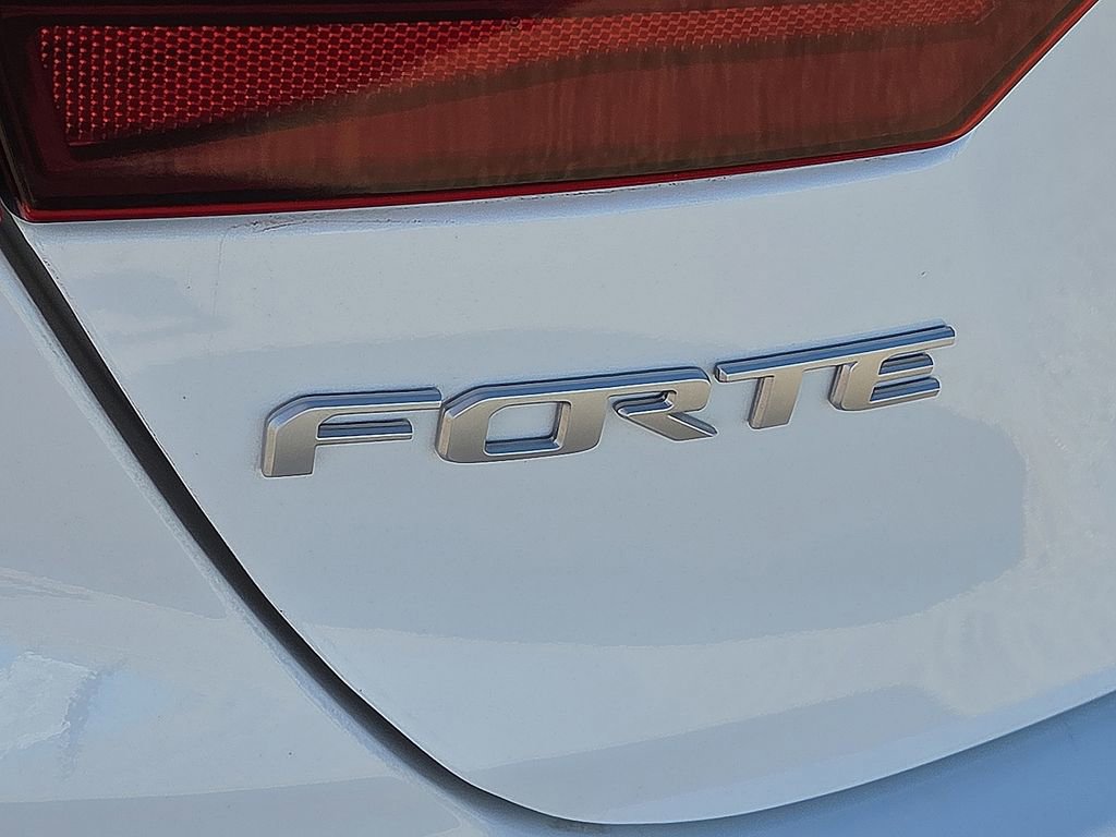 Used 2024 Kia Forte LXS image 18