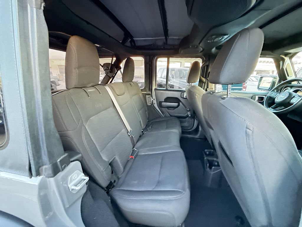 Used 2021 Jeep Wrangler Unlimited Sport AWD/4WD image 30