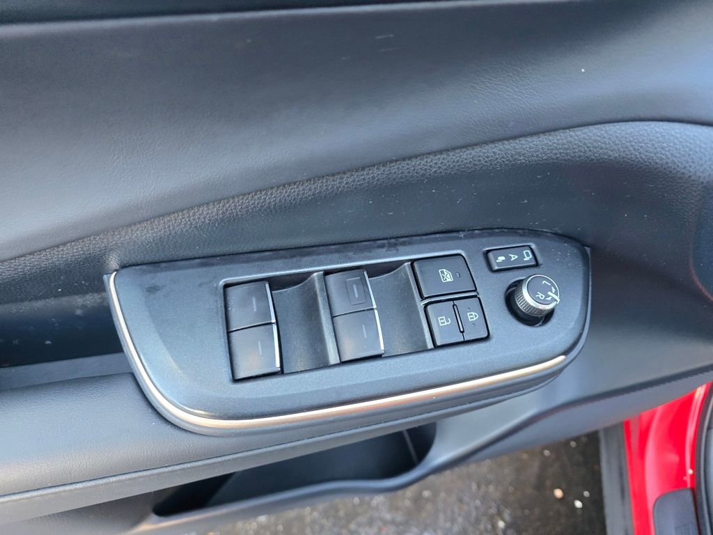 Certified 2023 Toyota Crown Platinum image 18