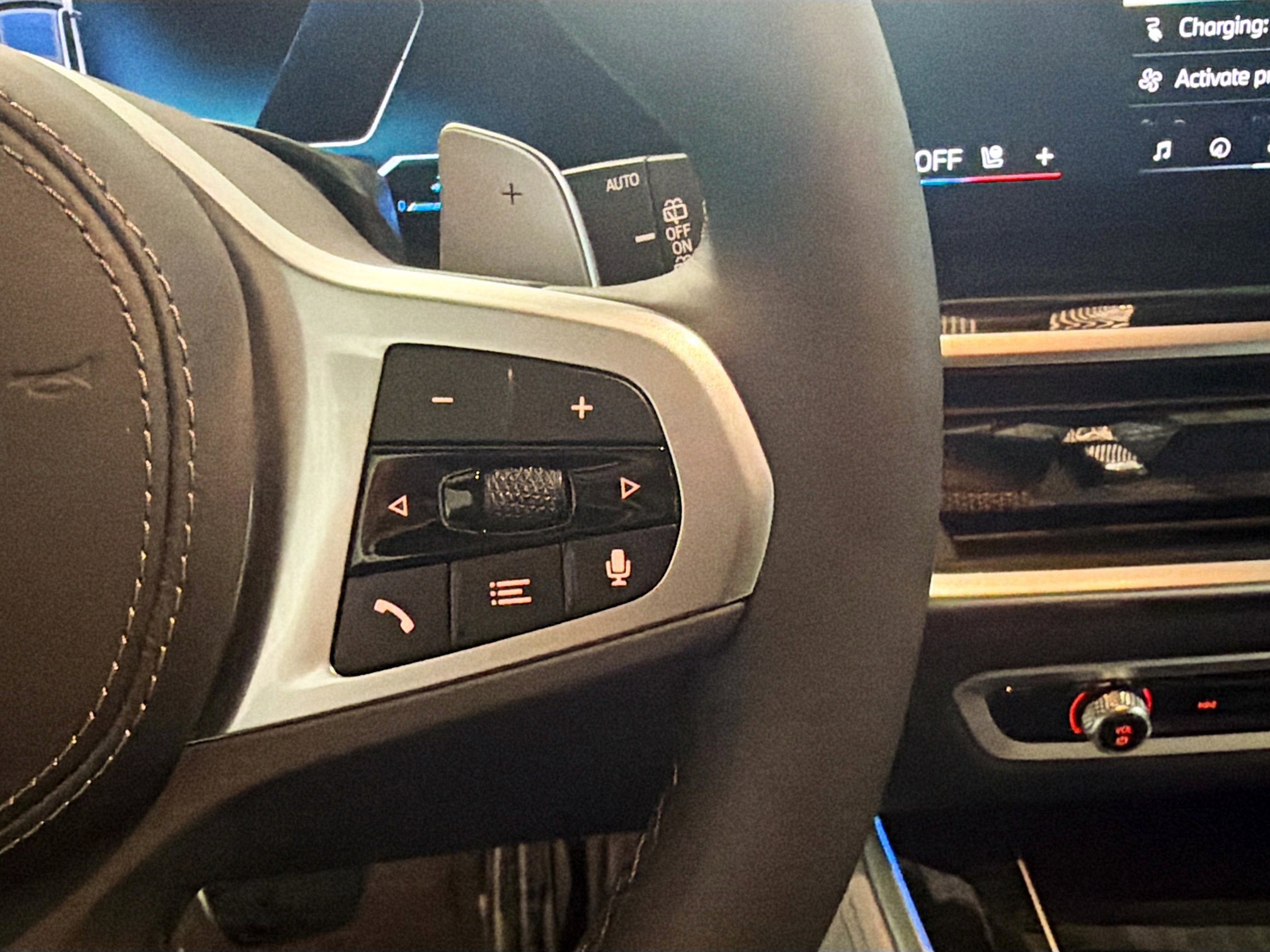 New 2026 BMW X5 xDrive50e w/ M Sport Package image 38