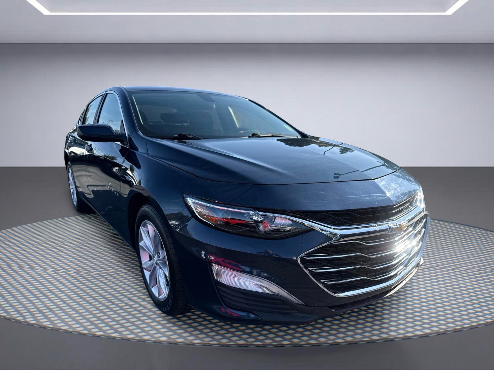 Used 2020 Chevrolet Malibu LT FWD image 9