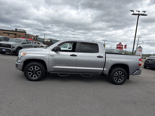 Used 2017 Toyota Tundra SR5 w/ TRD Off Road Package AWD/4WD image 10