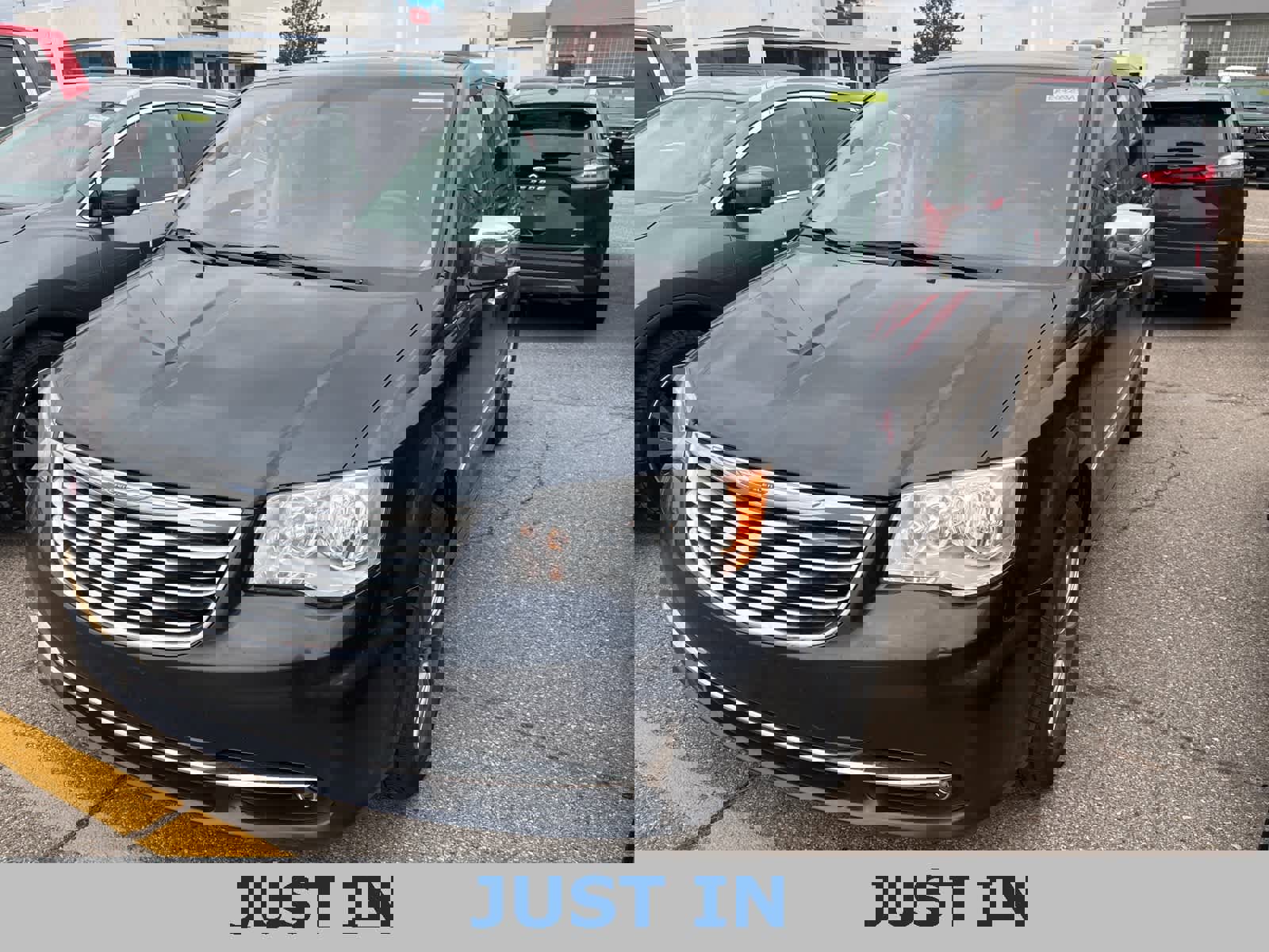 Used 2014 Chrysler Town & Country Touring-L w/ Driver Convenience Group