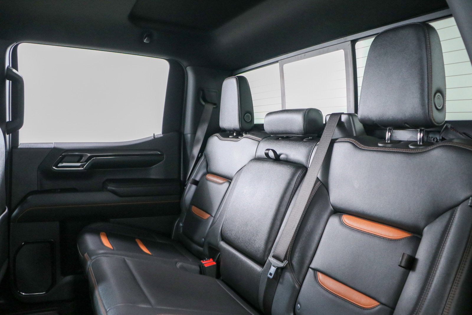 Used 2024 GMC Sierra 1500 AT4 w/ Technology Package image 28