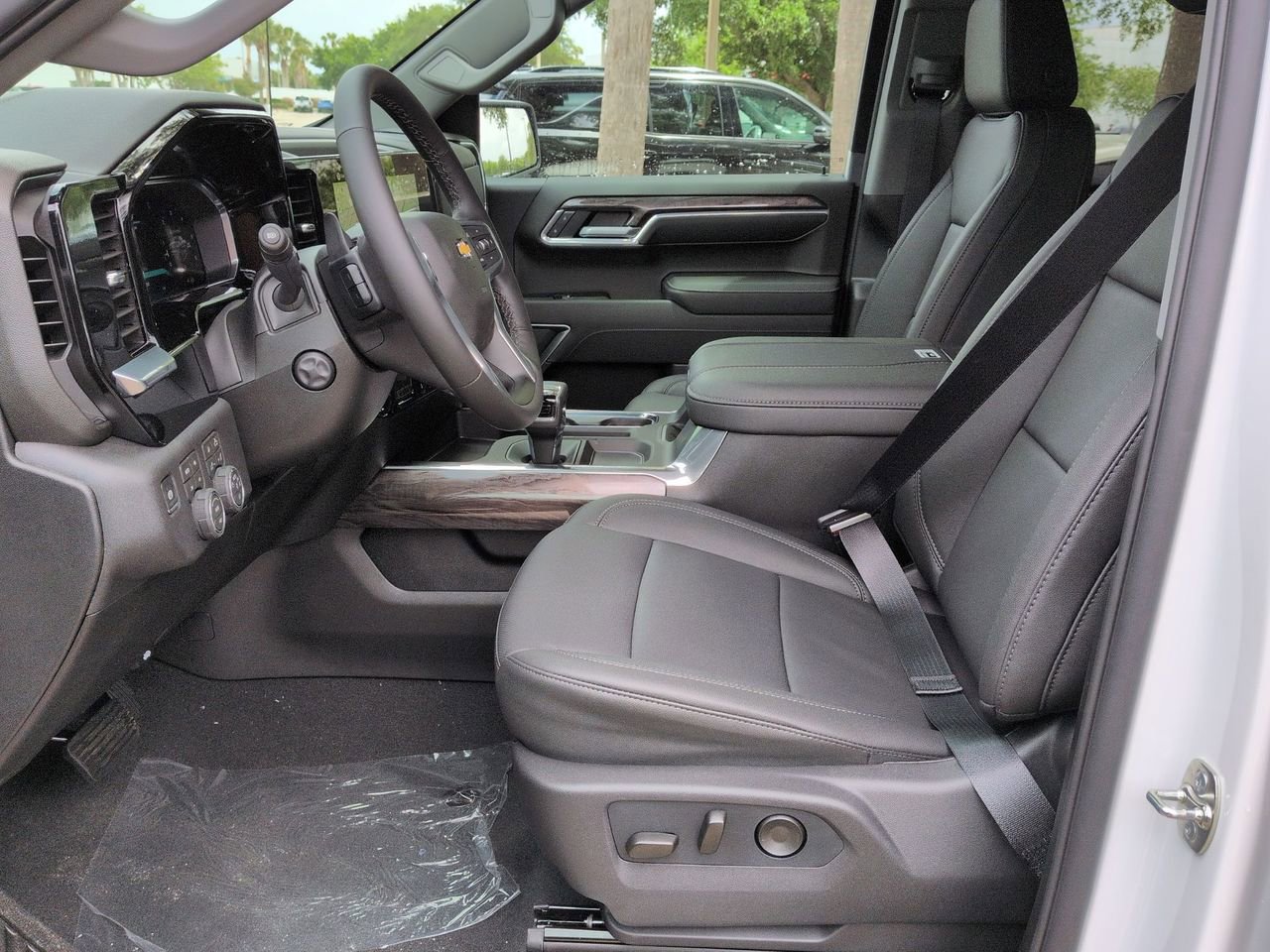 New 2026 Chevrolet Silverado 1500 LTZ w/ LTZ Convenience Package II AWD/4WD image 19