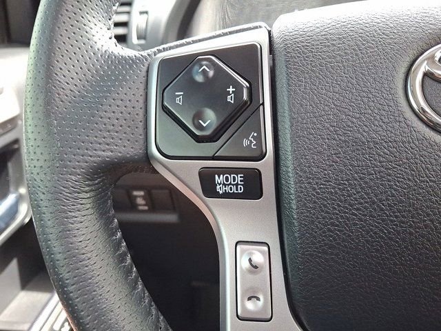 Used 2021 Toyota 4Runner Limited AWD/4WD image 27