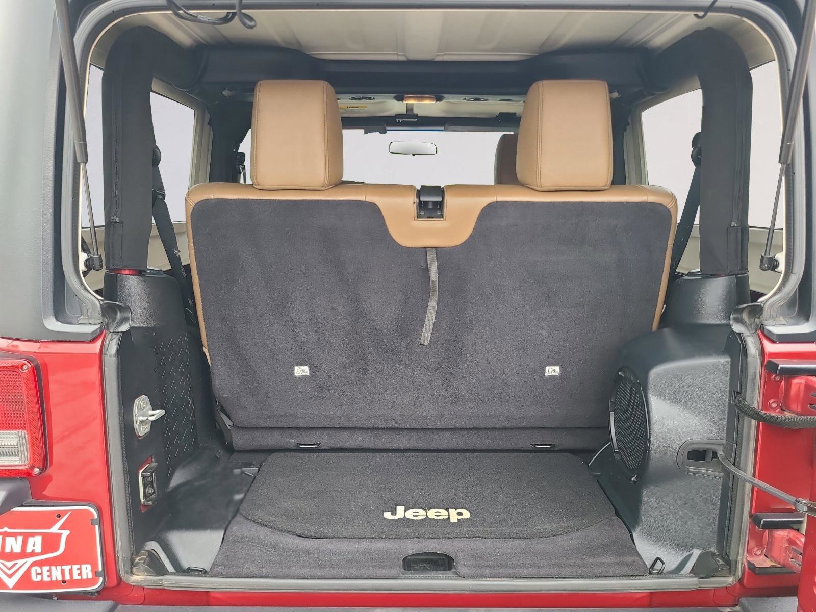 Used 2011 Jeep Wrangler Rubicon w/ PWR Convenience Group AWD/4WD image 19
