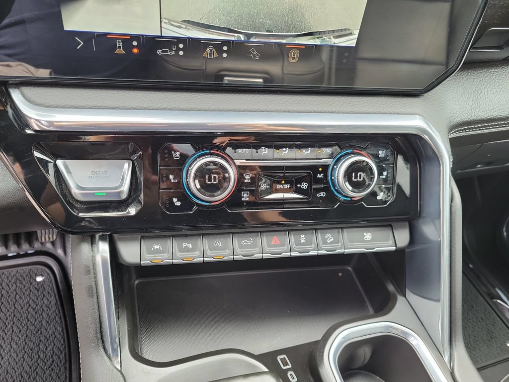 Used 2024 GMC Sierra 1500 Denali w/ Denali Reserve Package AWD/4WD image 30