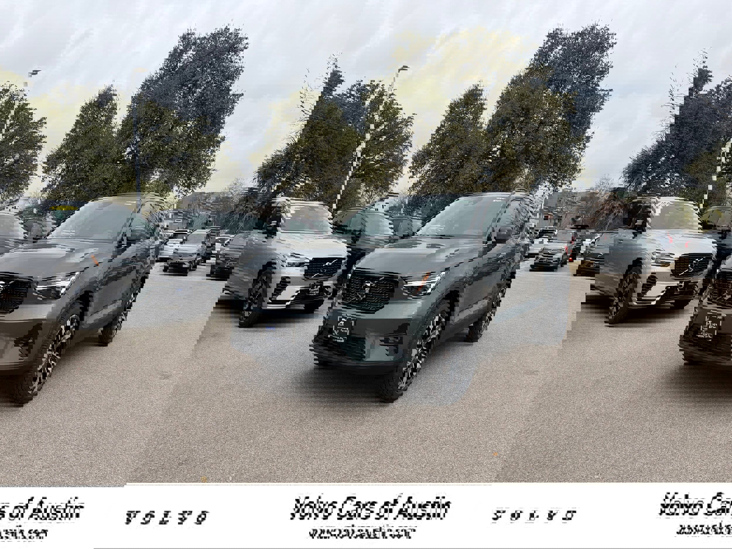 New 2026 Volvo XC40 B4 Plus image 1