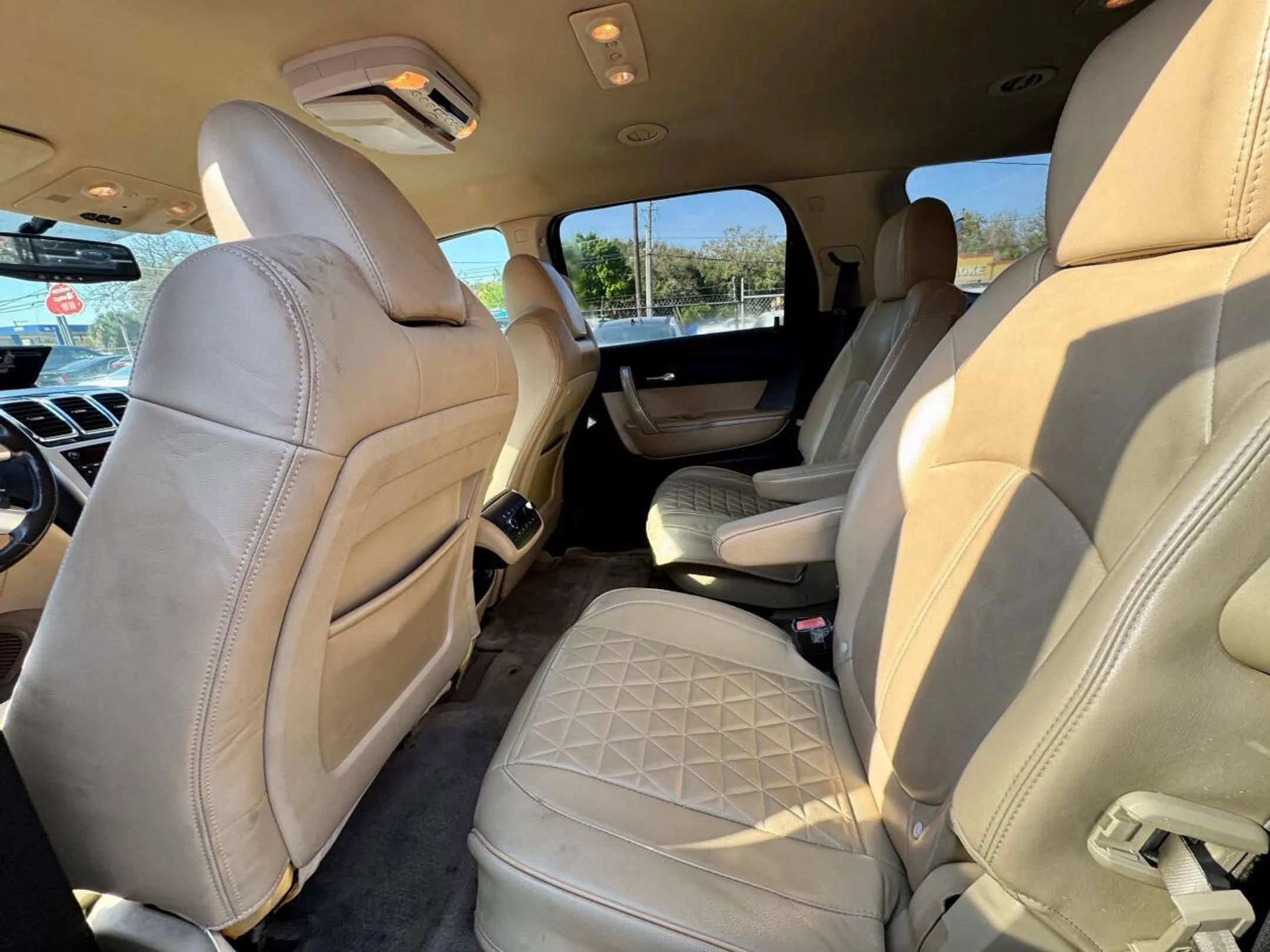 Used 2011 GMC Acadia SLT image 13