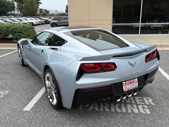 Used 2017 Chevrolet Corvette Stingray Coupe RWD image 5