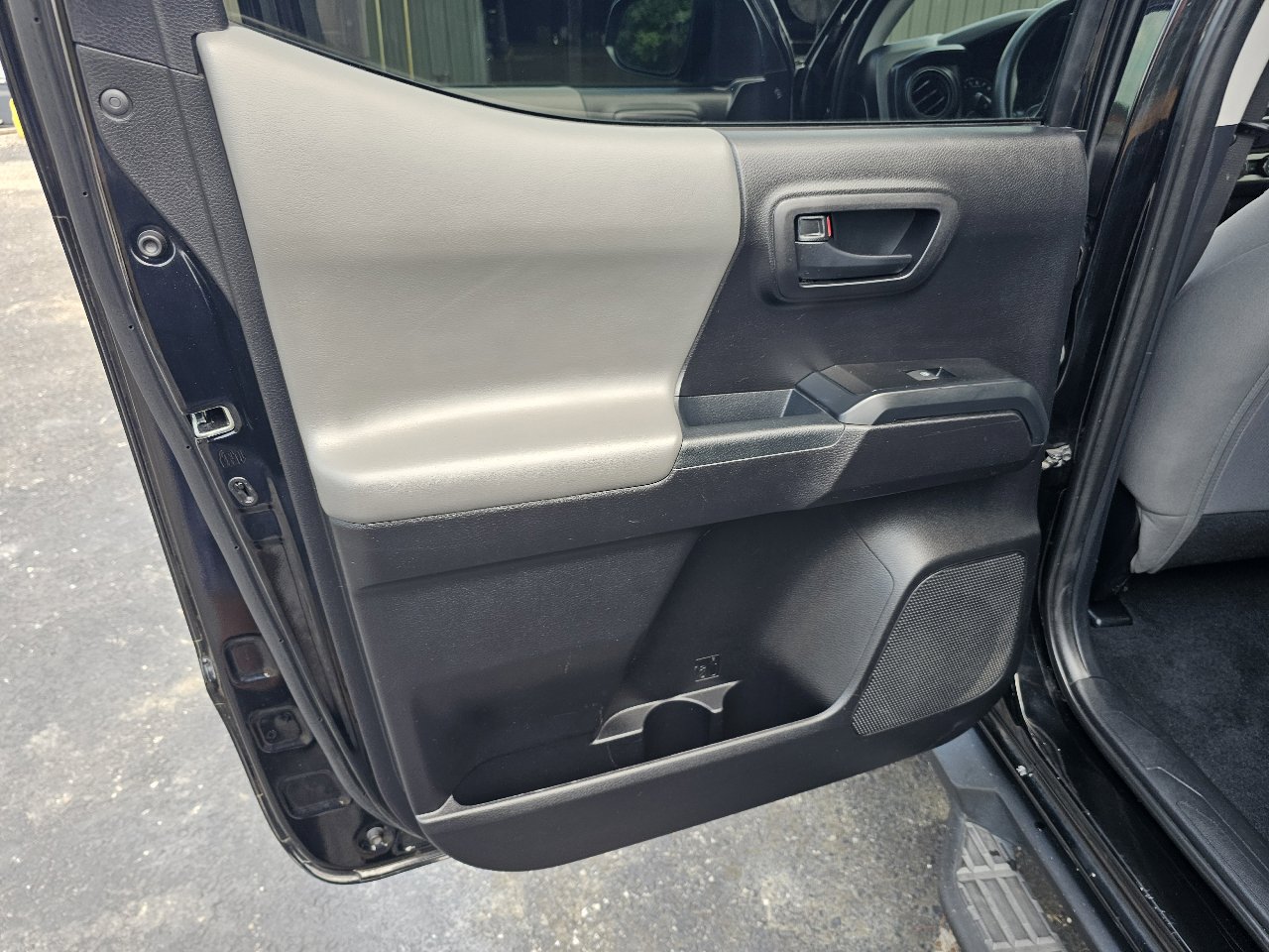 Used 2021 Toyota Tacoma SR image 12