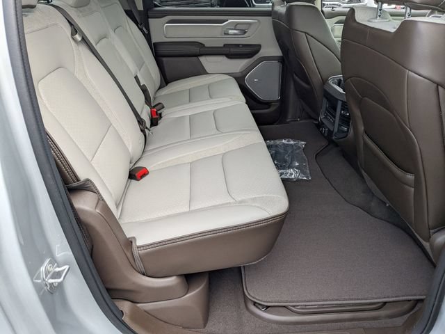 New 2026 RAM 1500 Laramie AWD/4WD image 33