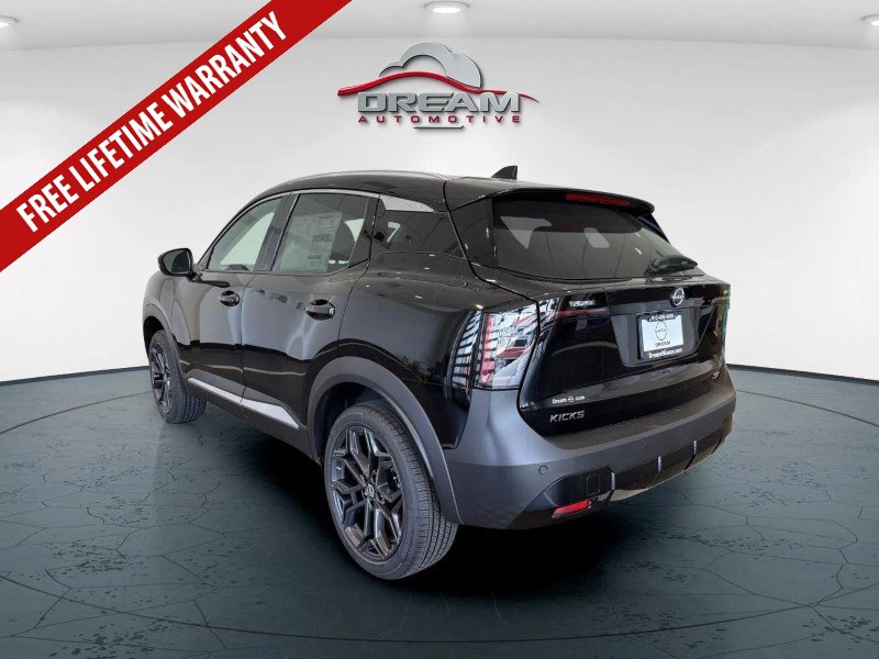 New 2026 Nissan Kicks SR w/ SR Premium Package FWD image 6