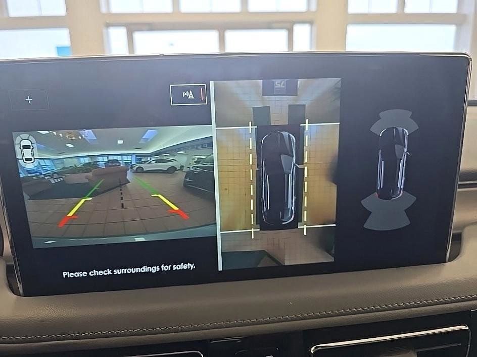 Used 2022 Lincoln Nautilus Reserve w/ Equipment Group 201A image 21