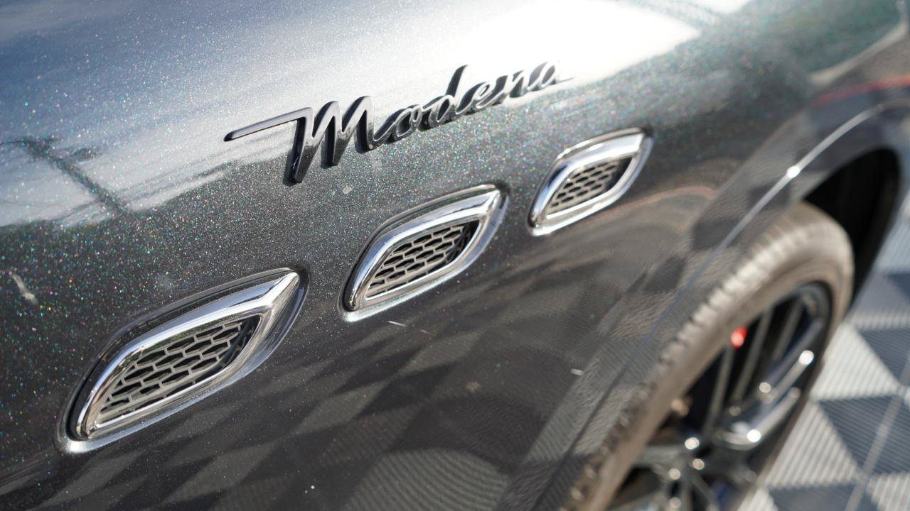 Used 2023 Maserati Levante Modena AWD/4WD image 30