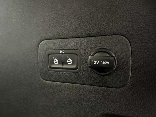 Used 2020 Hyundai Santa Fe Limited FWD image 17