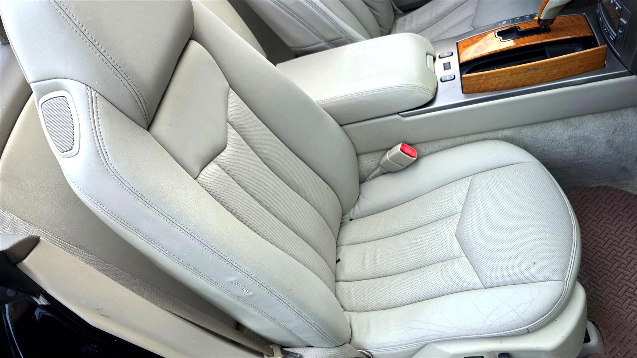 Used 2004 Cadillac XLR image 42