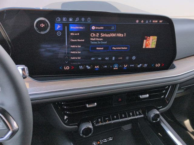 New 2026 Chevrolet Suburban High Country AWD/4WD image 15