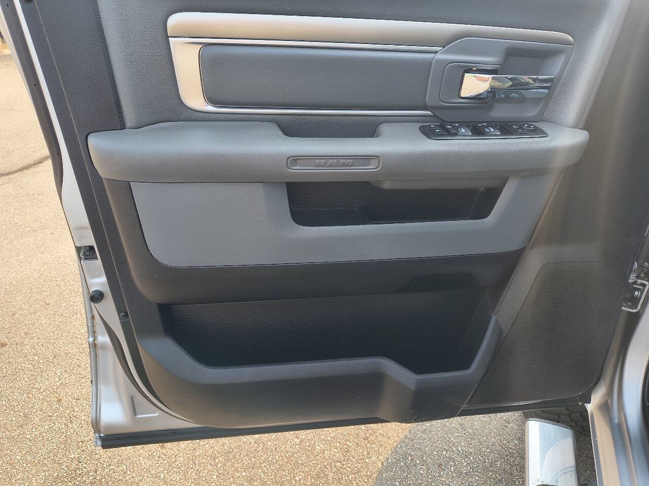 Used 2018 RAM 2500 Outdoorsman AWD/4WD image 19