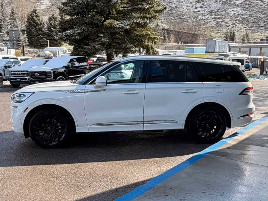 Used 2022 Lincoln Aviator Reserve w/ Equipment Group 201A AWD/4WD image 5