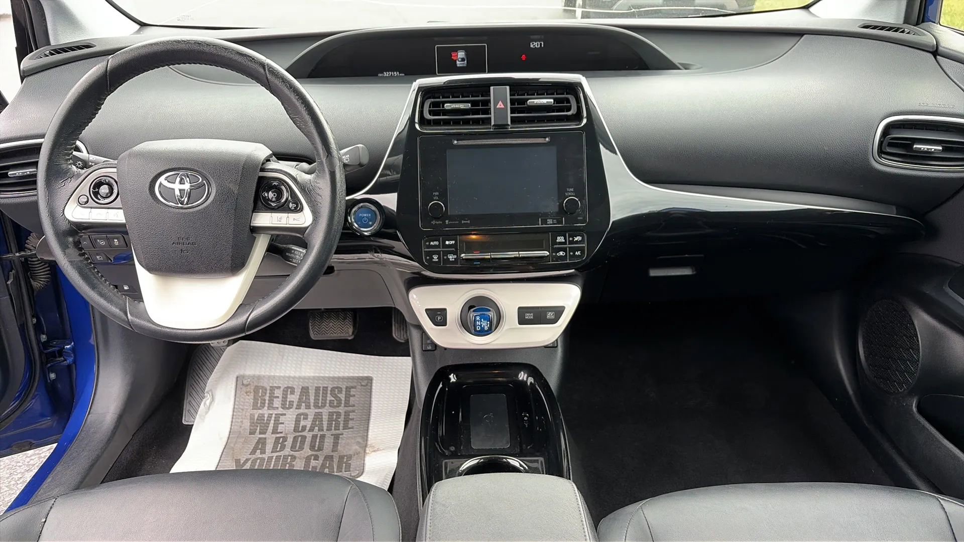 Used 2017 Toyota Prius Four Touring image 15